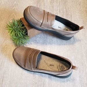 Clark's ( Cloudsteppers )